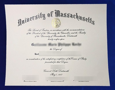 Read more about the article How to create a fake University of Massachusetts Diploma that 100% looks authentic?